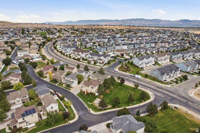 7727 S YELLOWWOOD LN, West Jordan, UT 84081