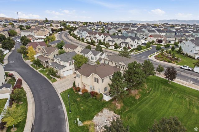 7727 S YELLOWWOOD LN, West Jordan, UT 84081