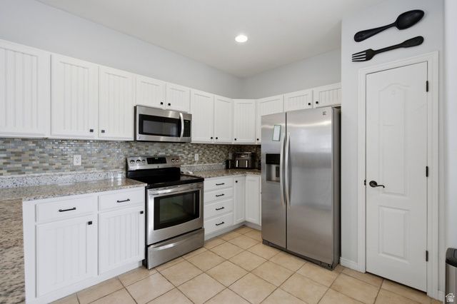 7727 S YELLOWWOOD LN, West Jordan, UT 84081