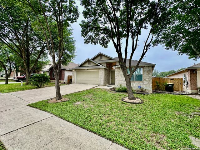 3304 Whisper Blf, Schertz, TX 78108