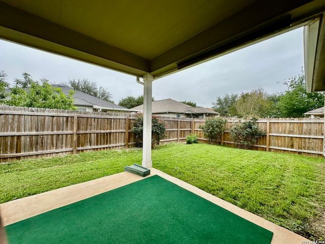 3304 Whisper Blf, Schertz, TX 78108