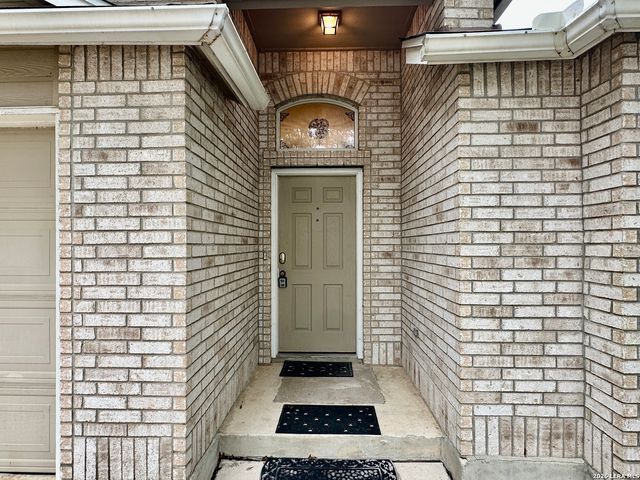 3304 Whisper Blf, Schertz, TX 78108