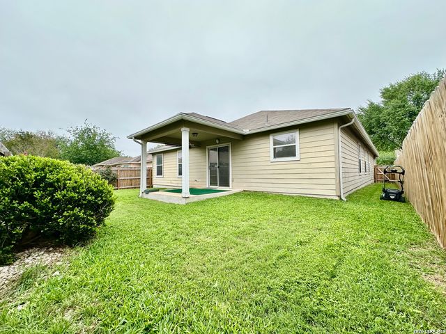 3304 Whisper Blf, Schertz, TX 78108