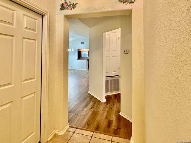 3304 Whisper Blf, Schertz, TX 78108