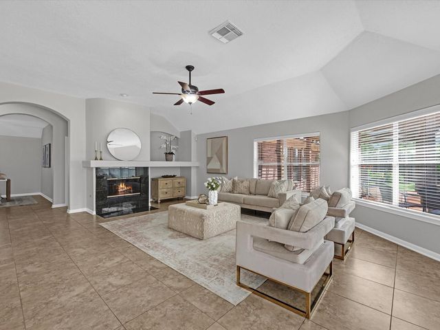 3906 Belvoir Park Drive, Katy, TX 77450