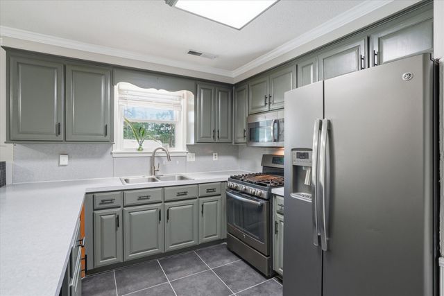 221 Froman Drive, Summerville, SC 29483