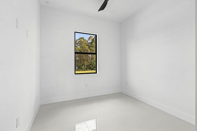 918 Anaconda Avenue, Lehigh Acres, FL 33974