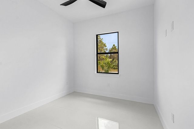 918 Anaconda Avenue, Lehigh Acres, FL 33974