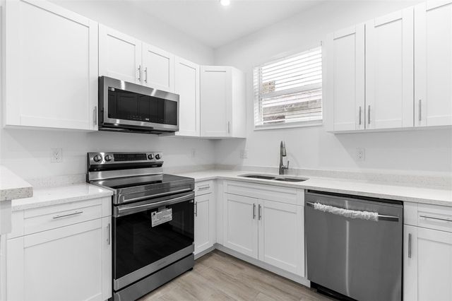 416 NE 12th Avenue, Boynton Beach, FL 33435