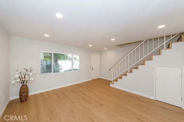918 Huntington Drive O, Duarte, CA 91010
