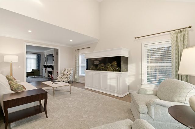 2 Ashley Court, Northport, NY 11768