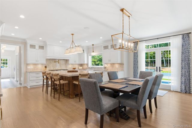 2 Ashley Court, Northport, NY 11768