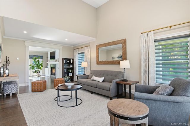 2 Ashley Court, Northport, NY 11768