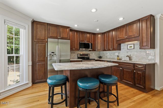 1210 Cranebridge Place, Chapel Hill, NC 27517