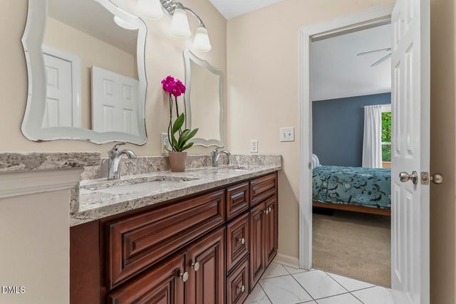 1210 Cranebridge Place, Chapel Hill, NC 27517