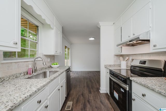 1759 MAGNOLIA STREET, Gardendale, AL 35071