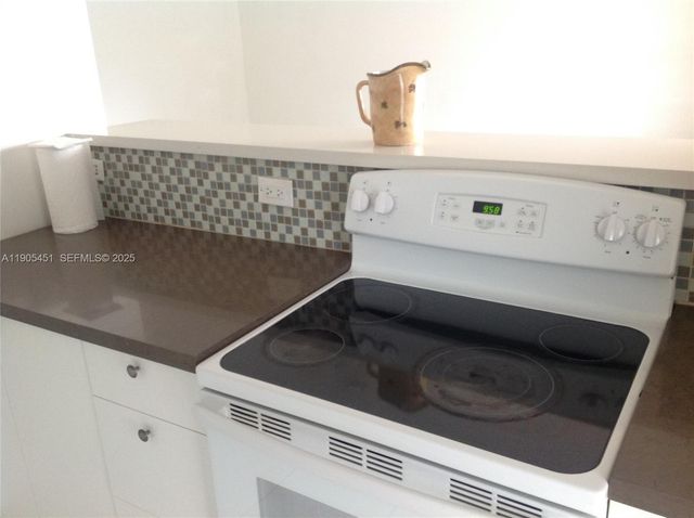 1816 Mckinley Street 12A, Hollywood, FL 33020