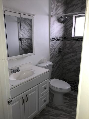 1816 Mckinley Street 12A, Hollywood, FL 33020
