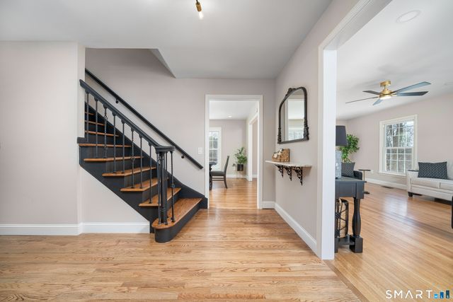 34 Lindencrest Drive, Danbury, CT 06811