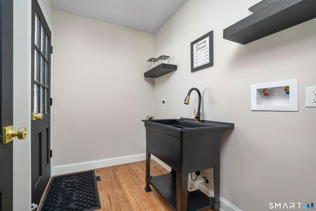 34 Lindencrest Drive, Danbury, CT 06811