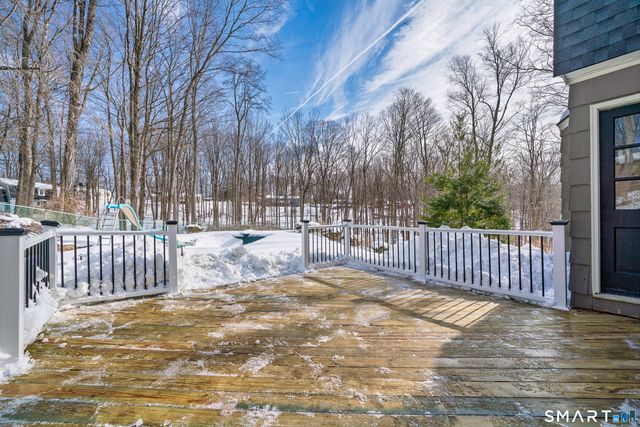 34 Lindencrest Drive, Danbury, CT 06811