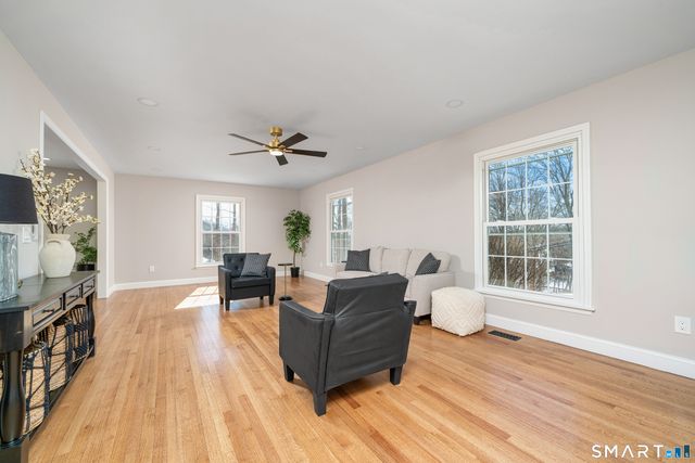 34 Lindencrest Drive, Danbury, CT 06811