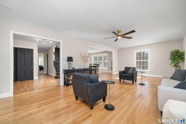 34 Lindencrest Drive, Danbury, CT 06811