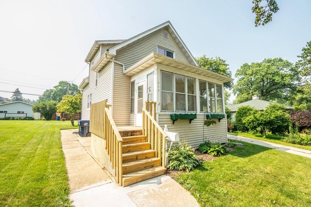 213 W Walnut STREET, Horicon, WI 53032