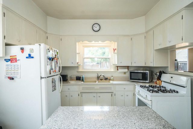 213 W Walnut STREET, Horicon, WI 53032