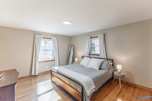 1115 Mckinley Avenue NE, Huntsville, AL 35801