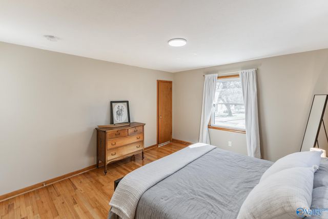 1115 Mckinley Avenue NE, Huntsville, AL 35801