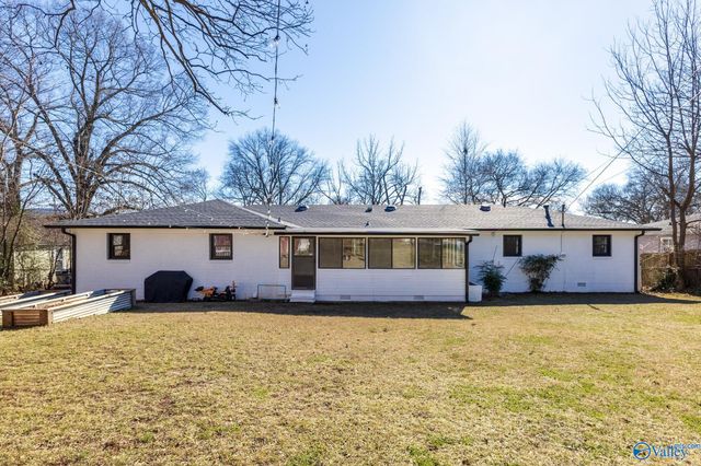 1115 Mckinley Avenue NE, Huntsville, AL 35801