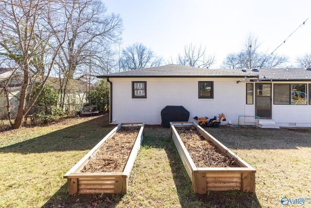 1115 Mckinley Avenue NE, Huntsville, AL 35801