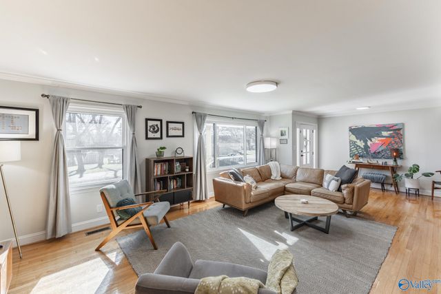 1115 Mckinley Avenue NE, Huntsville, AL 35801