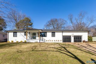 1115 Mckinley Avenue NE, Huntsville, AL 35801