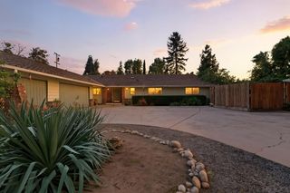 6385 E Lowe Avenue, Fresno, CA 93727