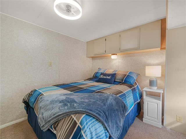 98 SILVERSIDES STREET, Lake Wales, FL 33898