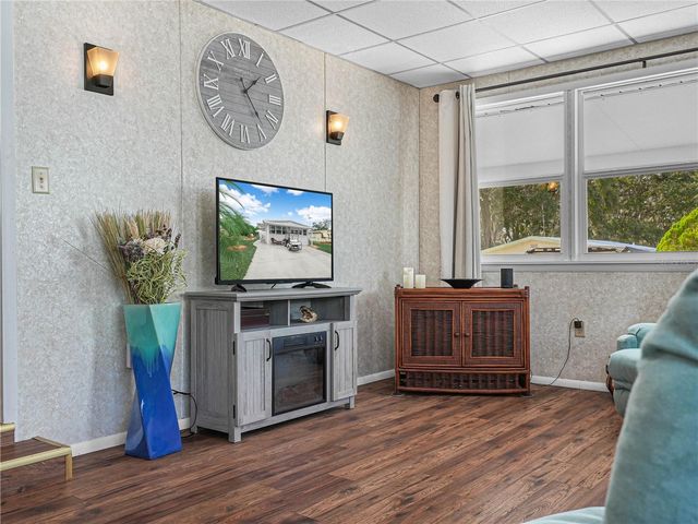 98 SILVERSIDES STREET, Lake Wales, FL 33898