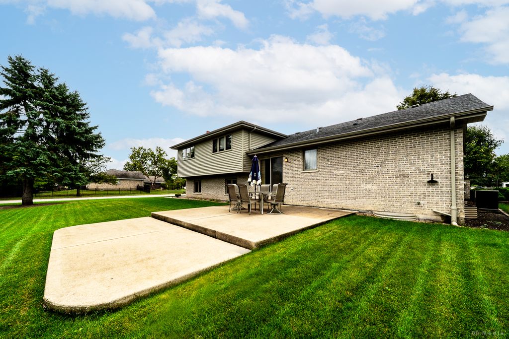 10708 Willow Avenue, Mokena, IL 60448 — photo 4