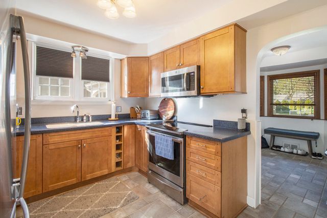 919 E Lincoln Avenue, Royal Oak City, MI 48067