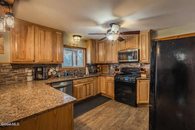 1302 County Highway 107, Perth, NY 12070