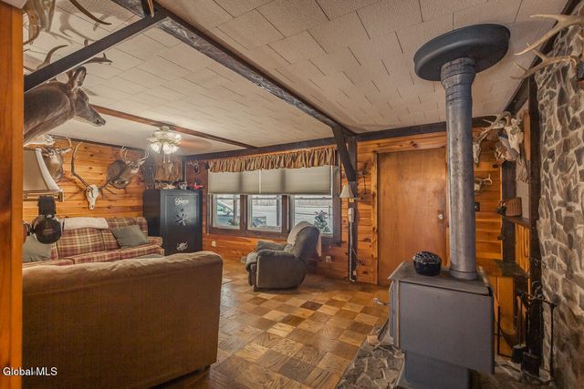 1302 County Highway 107, Perth, NY 12070