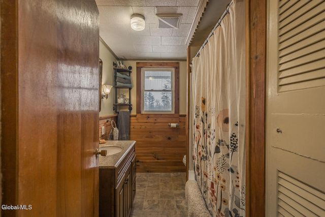 1302 County Highway 107, Perth, NY 12070