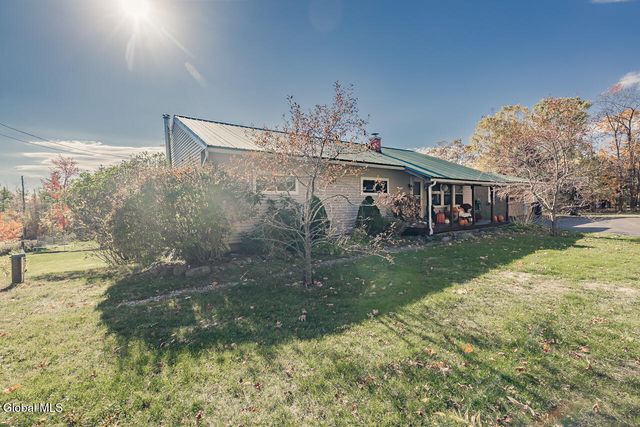 1302 County Highway 107, Perth, NY 12070