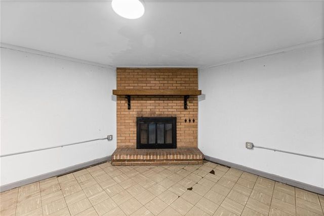 909 E Lexington Avenue, Independence, MO 64050