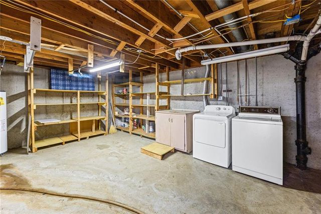 909 E Lexington Avenue, Independence, MO 64050