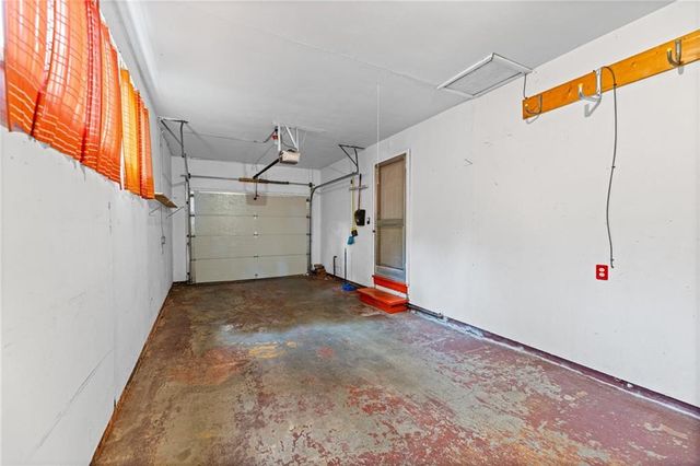 909 E Lexington Avenue, Independence, MO 64050