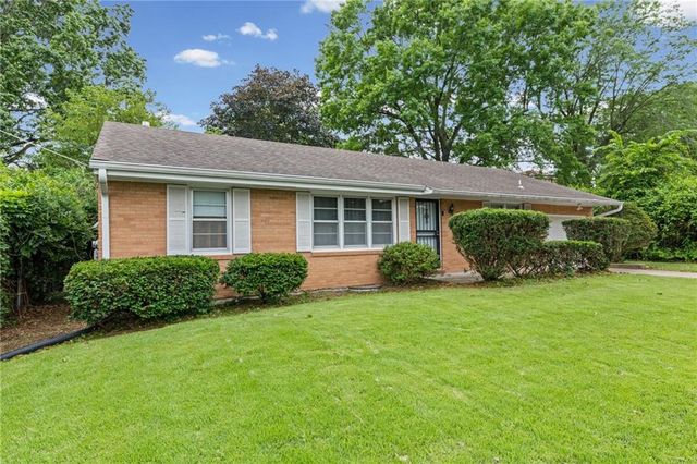 909 E Lexington Avenue, Independence, MO 64050