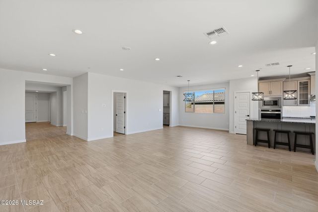 552 N Hollow Hoot Place, Sahuarita, AZ 85629