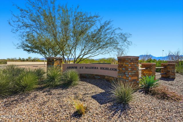 552 N Hollow Hoot Place, Sahuarita, AZ 85629